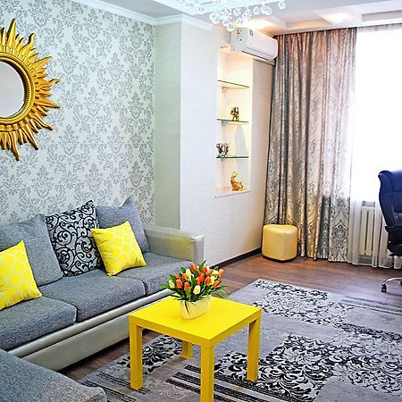 Luxury Palace Apartment Bisjkek Eksteriør bilde