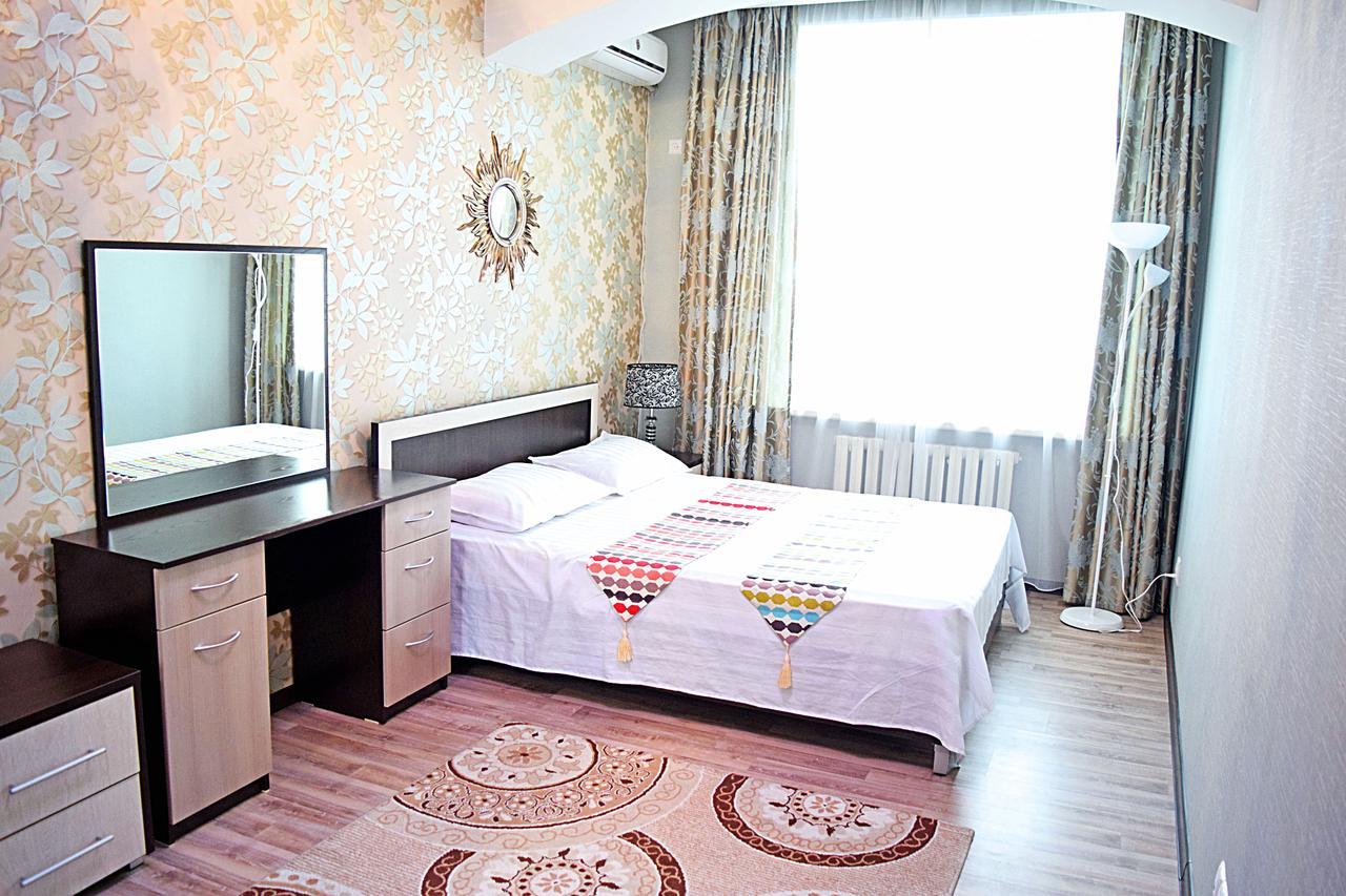 Luxury Palace Apartment Bisjkek Eksteriør bilde